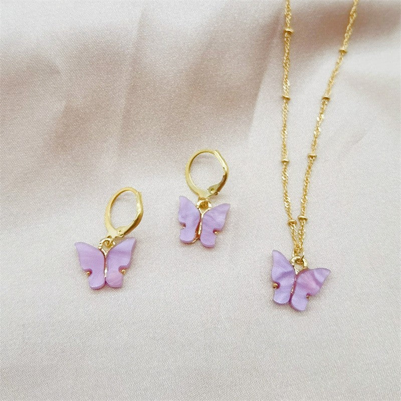 Graceful Adornment Styles